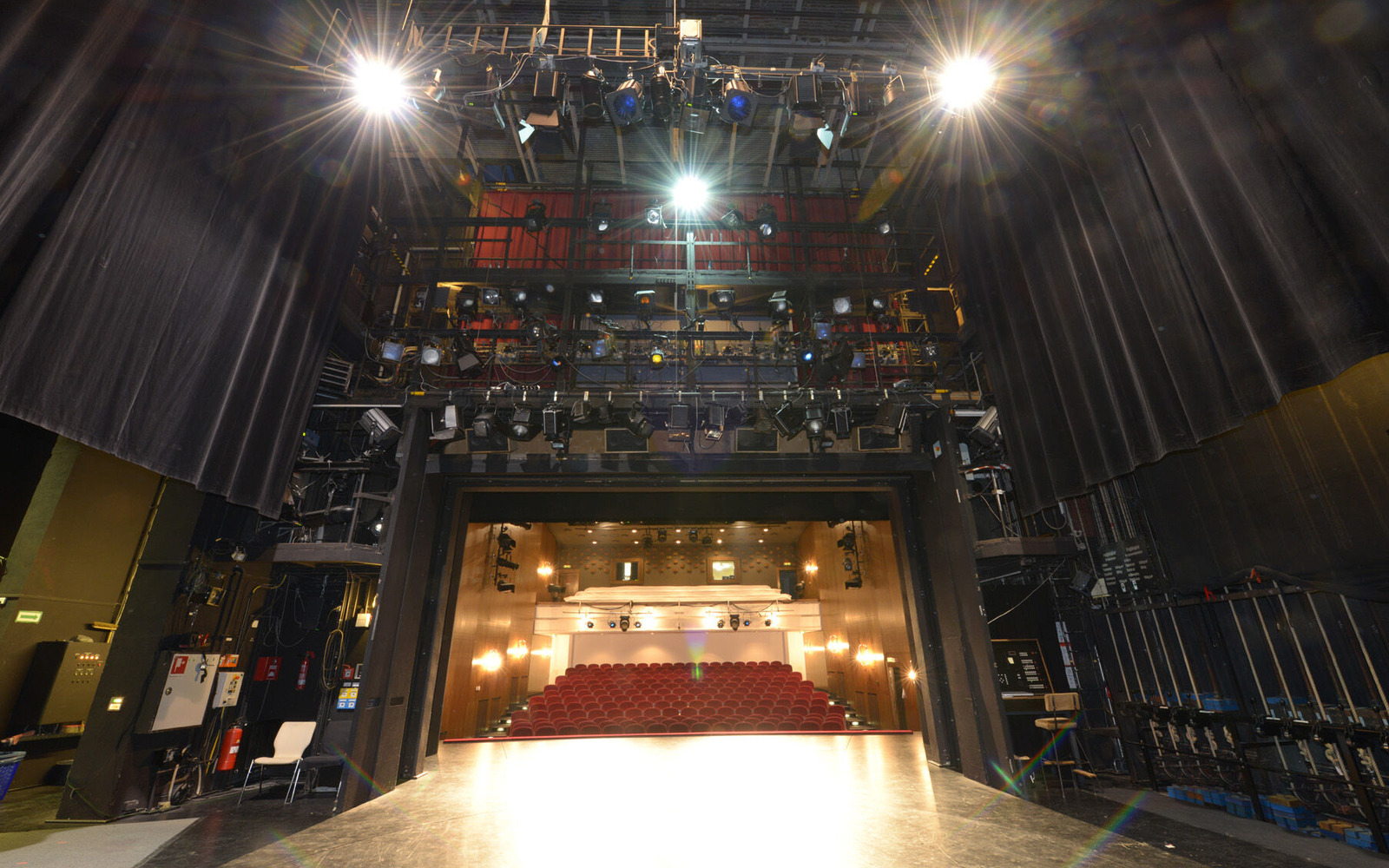 Představení na Nové scéně Senftenberg, Foto: Steffen Rasche, Lizenz: Zweckverband Neue Bühne - Niederlausitzer Theaterstädtebund Senftenberg