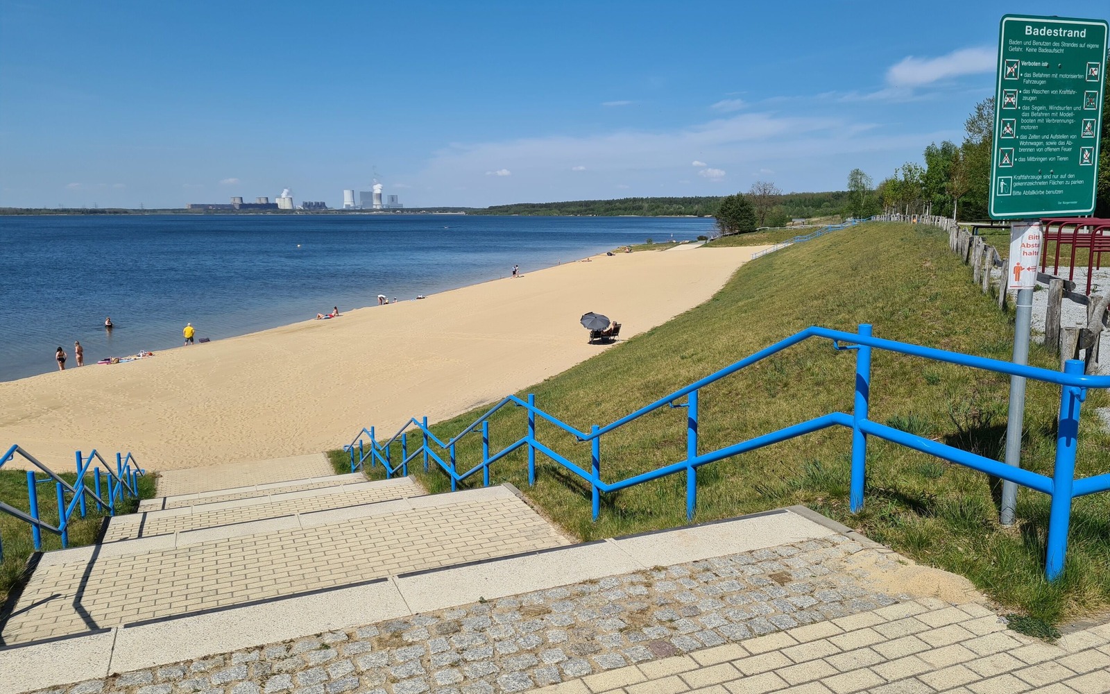 Textilbadestrand am Uferbereich Klitten am Bärwalder See, Foto: Roman Krautz, Lizenz: Gemeinde Boxberg O.L.