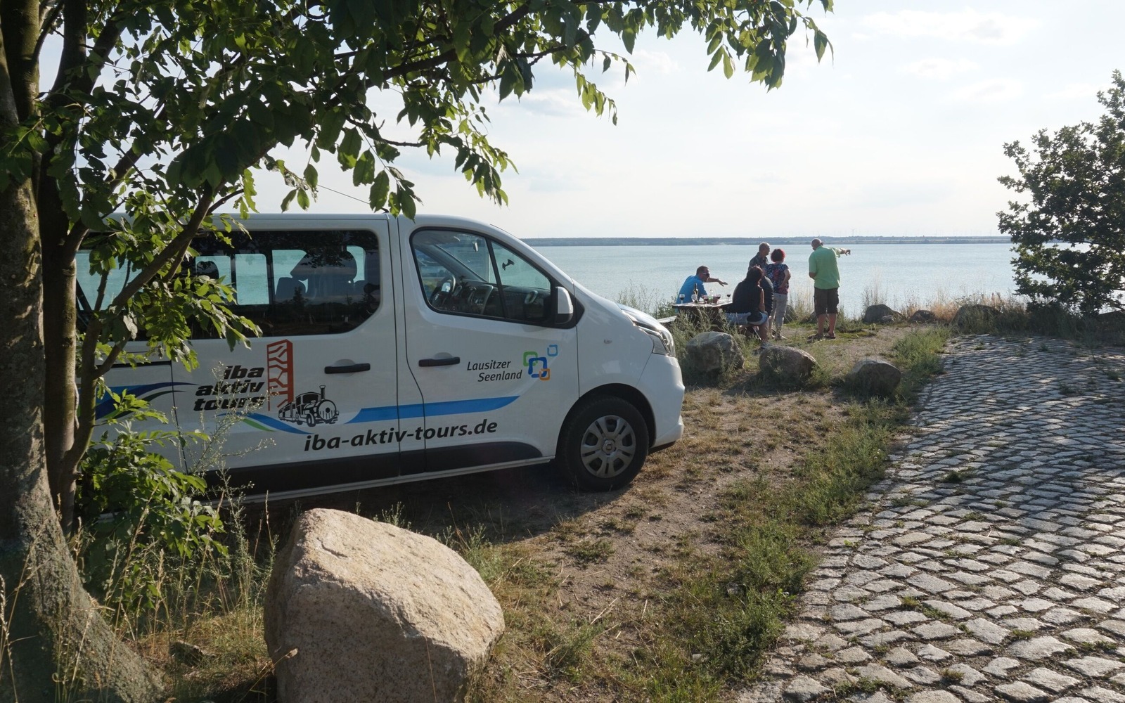 Genuss-Tour im Kleinbus - Weinland Lausitz, Foto: Denise Haynert, Lizenz: iba-aktiv-tours
